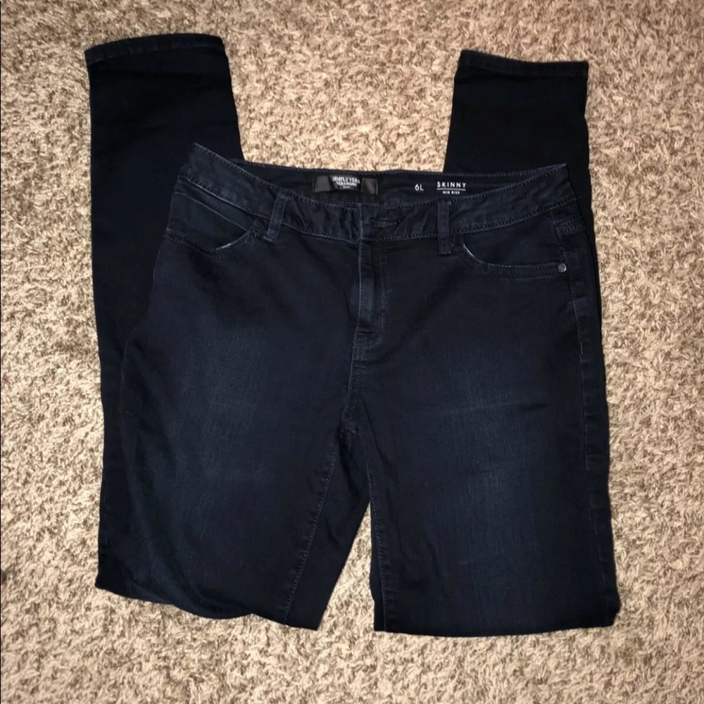 Size 6 Long Vera Wang Skinny Jeans